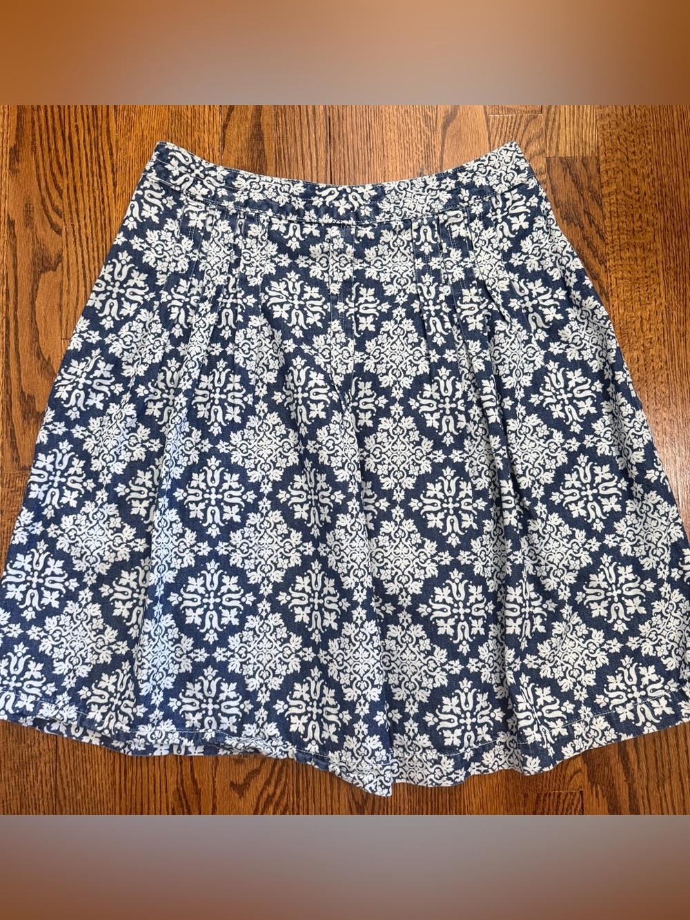 Christopher & Banks Blue White Mid Length Skirt Geometric Design Size 8